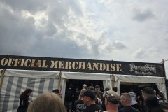 4-Merchstand